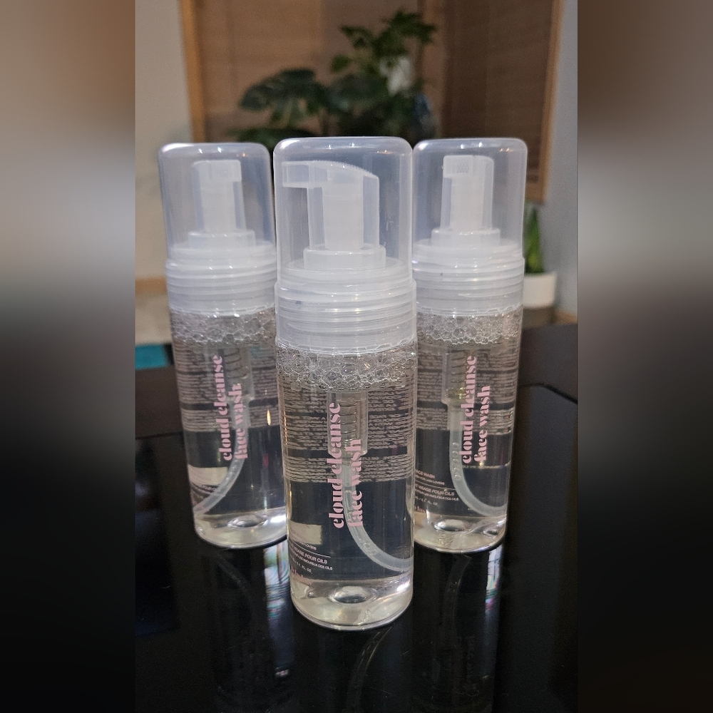 3 Pack- New- Cloud Cleanse Face Wash